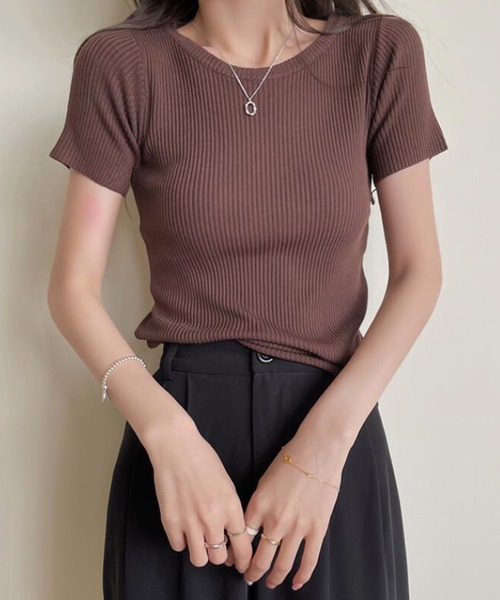 Bifrost(ビフレスト)の「リブ半袖Tシャツ(Tシャツ/カットソー・レディース・ベージュ/イエロー/ブルー/ブラウン/キャメル・F)」の8枚目の写真