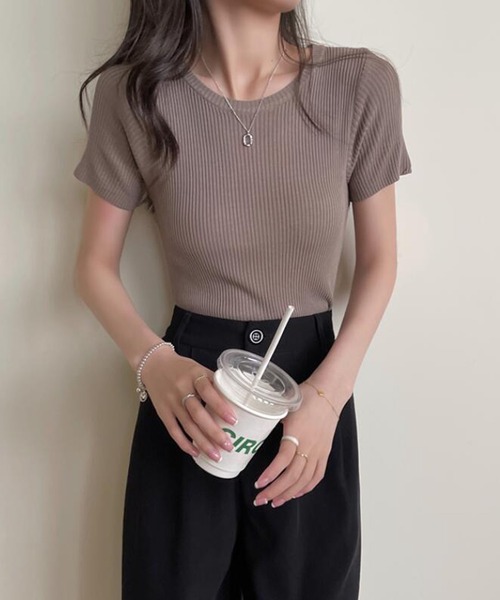 Bifrost(ビフレスト)の「リブ半袖Tシャツ(Tシャツ/カットソー・レディース・ベージュ/イエロー/ブルー/ブラウン/キャメル・F)」の9枚目の写真