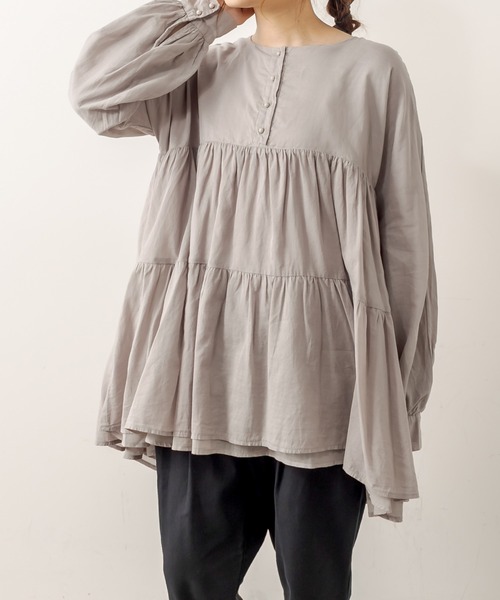 PUAL CE CIN（ピュアルセシン）の「強撚コットン2重プルオーバーブラウス（シャツ/ブラウス・レディース・チャコールグレー/ブラック/ピンク/イエロー/グレイッシュベージュ・FREE）」の4枚目の写真