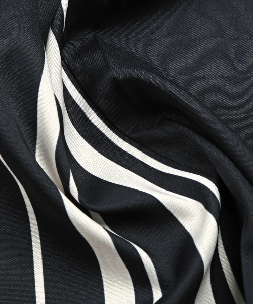 LUXSTYLE(ラグスタイル)の「無地×ストライプ切替アシンメトリー長袖ビッグシャツ(シャツ/ブラウス・メンズ・ホワイト/ブラック・M/L)」の18枚目の写真