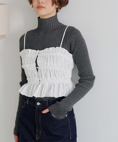 titivate（ティティベイト）の「ランダムリブハイネックニット（ニット/セーター・レディース・ピンク/ライトベージュ/オレンジ系その他/グリーン/パープル/オレンジ/ブルー/グレイッシュベージュ/ライトピンク/ライトグレー/ブラック/ネイビー/チャコール/レッド/ライトグリーン・S/M/L）」の4枚目の写真