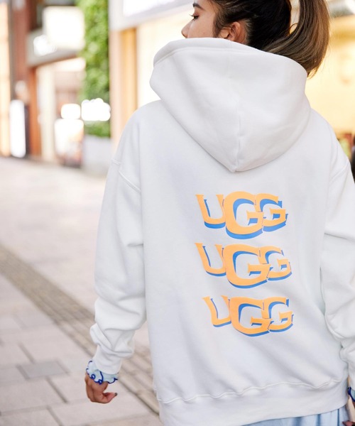 UGG（アグ）の「UGG@mos カラフル発泡ロゴ フーディー（パーカー