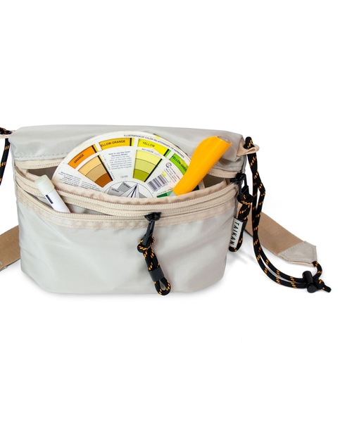 TAIKAN（テイケン）の「【TAIKAN / テイケン】SACOCHE BAG SMALL  / サコッシュ（ショルダーバッグ・メンズ・ベージュ・SMALL）」の5枚目の写真