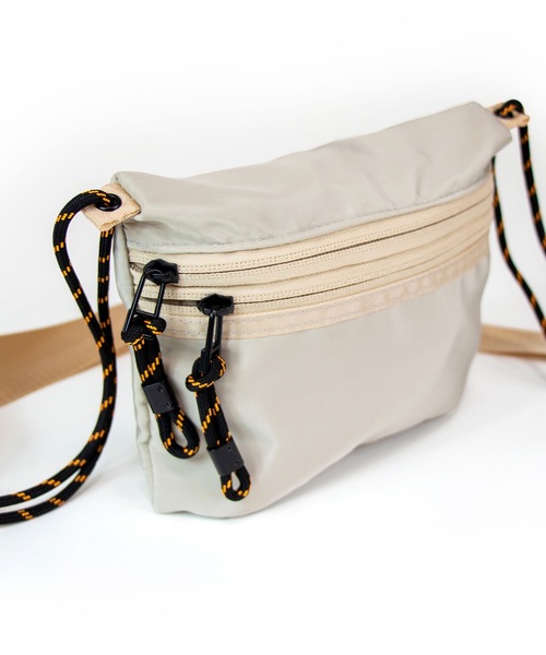 TAIKAN（テイケン）の「【TAIKAN / テイケン】SACOCHE BAG SMALL  / サコッシュ（ショルダーバッグ・メンズ・ベージュ・SMALL）」の8枚目の写真
