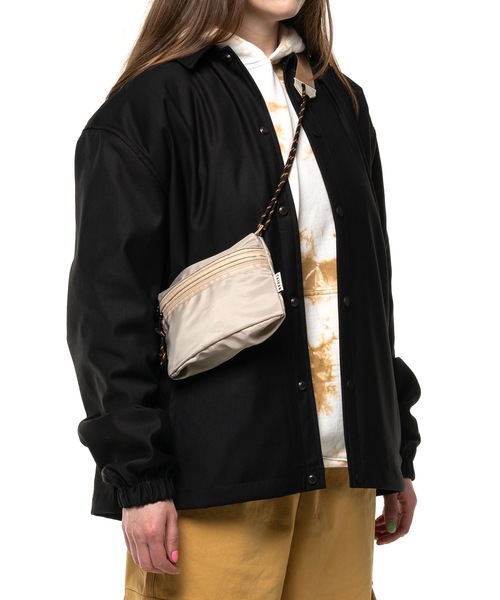 TAIKAN（テイケン）の「【TAIKAN / テイケン】SACOCHE BAG SMALL  / サコッシュ（ショルダーバッグ・メンズ・ベージュ・SMALL）」の22枚目の写真