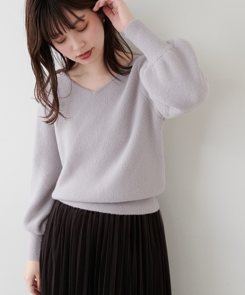 natural couture(ナチュラルクチュール)の「マシュマロフェザー前後2WAY柔らかニット(ニット/セーター・レディース・アイボリー/サックスブルー/パープル/グレイッシュベージュ/ピンク/ミント・FREE)」の11枚目の写真