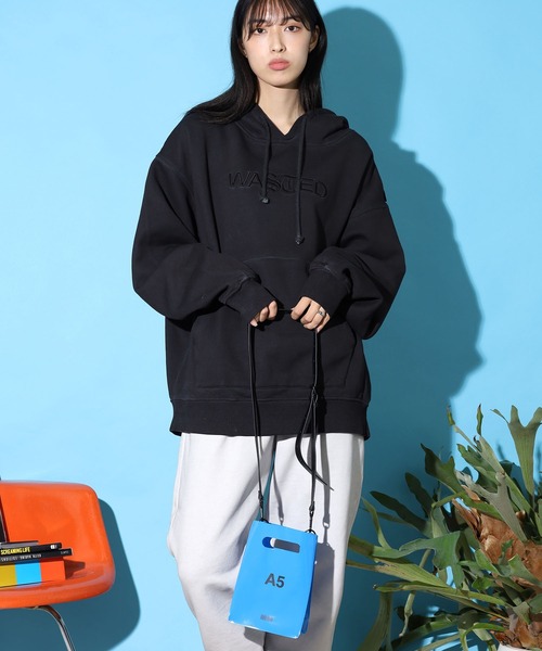 NaNa-NaNa（ナナナナ）の「nana-nana/ナナナナ A5 OPAQUE PVC ショルダーバッグ 3WAY（ショルダーバッグ・レディース・ブラック/ブルー/ブラウン・ONE SIZE）」の18枚目の写真