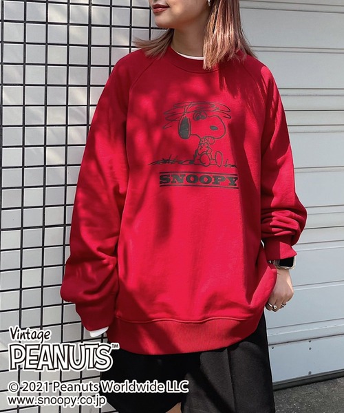 PAGEBOY（ページボーイ）の「SNOOPYラグランスウェット（スウェット・レディース・チャコールグレー/レッド/グリーン/オートミール・FREE）」の9枚目の写真