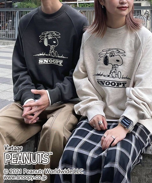 PAGEBOY（ページボーイ）の「SNOOPYラグランスウェット（スウェット・レディース・チャコールグレー/レッド/グリーン/オートミール・FREE）」の22枚目の写真