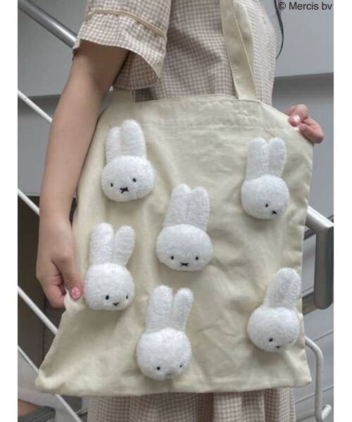 merry jenny（メリージェニー）の「もこもこmiffyトート（トートバッグ・レディース・ブラック/アイボリー・FREE）」の6枚目の写真