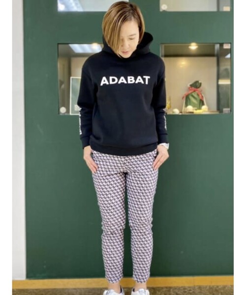 adabat(アダバット)の「◆【モチふわ 軽い着心地】ロゴパーカー NEWスタンダードシリーズ(パーカー・レディース・ブラック/ボルドー/グレー系4・36/38/40/42)」の11枚目の写真
