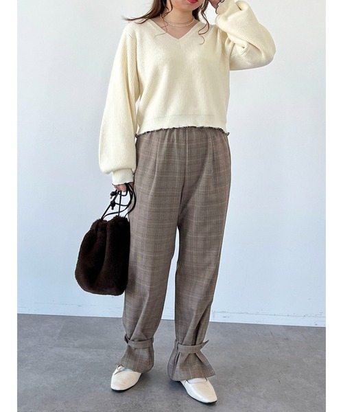 SLURR(スラ―)の「【マシンウォッシャブル】Vネックショート丈ニット(ニット/セーター・レディース・ブラック/アイボリー/キャメル/その他8・FREE)」の14枚目の写真