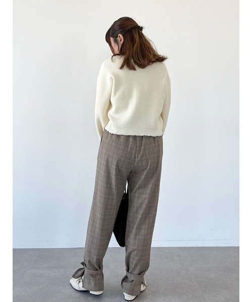 SLURR(スラ―)の「【マシンウォッシャブル】Vネックショート丈ニット(ニット/セーター・レディース・ブラック/アイボリー/キャメル/その他8・FREE)」の9枚目の写真