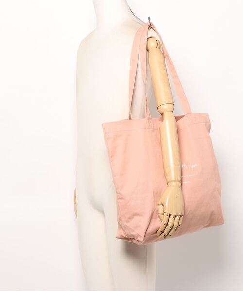 omom sot(オムオムソット)の「キャンバストートバッグ ロゴ入り omom sot(トートバッグ・レディース・アイボリー/ピンクベージュ・F)」の10枚目の写真