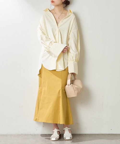 natural couture（ナチュラルクチュール）の「【WEB限定】ハイウエストマーメイドスカート（スカート・レディース・その他1/イエロー/アイボリー/スミクロ・MEDIUM/SMALL）」の3枚目の写真