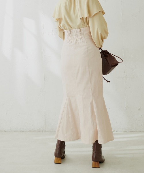 natural couture（ナチュラルクチュール）の「【WEB限定】ハイウエストマーメイドスカート（スカート・レディース・その他1/イエロー/アイボリー/スミクロ・MEDIUM/SMALL）」の15枚目の写真