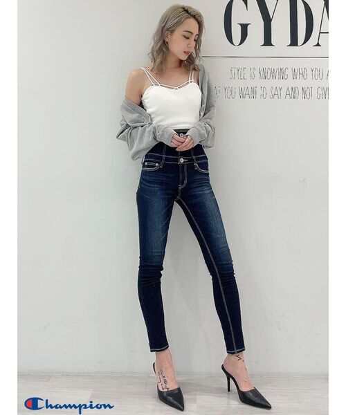 GYDA(ジェイダ)の「バインダービスチェ(キャミソール・レディース・ブラック/オフホワイト・FREE)」の7枚目の写真