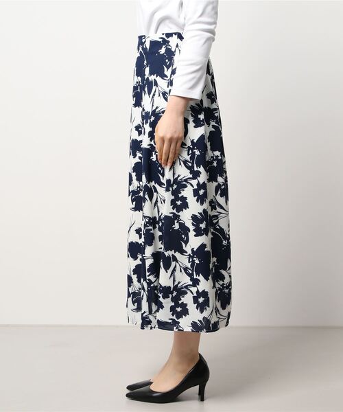 coca（coca）（コカ）の「大花柄スカート（スカート）」 - WEAR