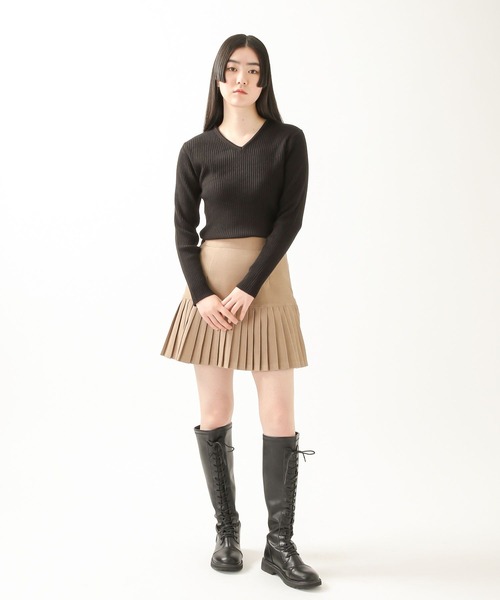 ALAND(エーランド)の「3.3Field Trip/RIBBED Vネックニット 2275828(ニット/セーター・レディース・ライトブルー/ブラック/ライトグリーン/アイボリー・FREE)」の5枚目の写真