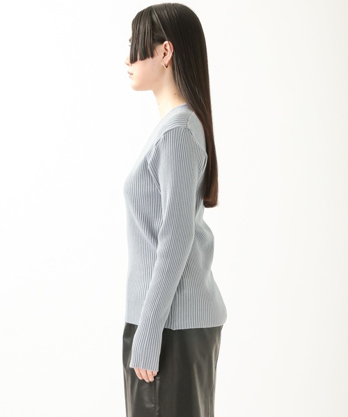 ALAND(エーランド)の「3.3Field Trip/RIBBED Vネックニット 2275828(ニット/セーター・レディース・ライトブルー/ブラック/ライトグリーン/アイボリー・FREE)」の21枚目の写真