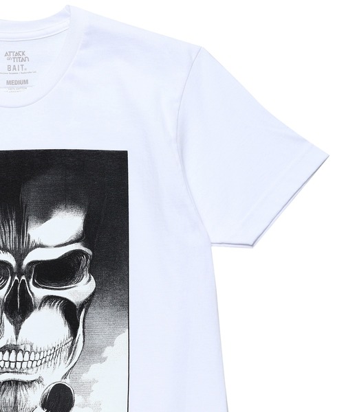 BAIT（ベイト）の「BAIT × 進撃の巨人 ARMIN TEE 224-AOT-TEE-001（Tシャツ/カットソー・メンズ・ホワイト・LARGE/MEDIUM/X-LARGE/XX-LARGE）」の9枚目の写真