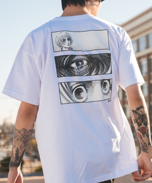 BAIT（ベイト）の「BAIT × 進撃の巨人 ARMIN TEE 224-AOT-TEE-001（Tシャツ/カットソー・メンズ・ホワイト・LARGE/MEDIUM/X-LARGE/XX-LARGE）」の2枚目の写真
