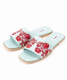 Casselini(キャセリーニ)刺繍サンダル