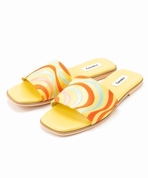 Casselini（キャセリーニ）の「Casselini(キャセリーニ)刺繍サンダル（サンダル・レディース・イエロー/ブラック/サックスブルー/ライム・S/M/L）」の4枚目の写真