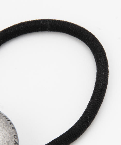 BEAMS BOY（ビームスボーイ）の「SOFT CREAM / スマイル ゴム ブレス（ヘアゴム・レディース・ブラック系その他/イエロー系その他・ONE SIZE）」の4枚目の写真