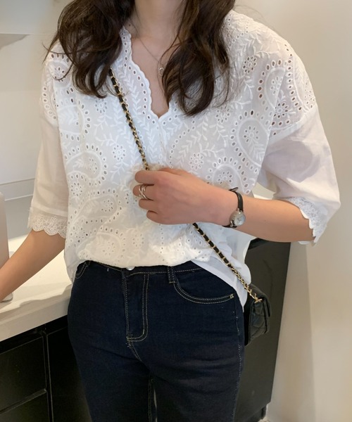 ABITOKYO（アビトーキョー）の「カシュクールカットワーク刺繍ブラウス（シャツ/ブラウス・レディース・ホワイト/ブラック/グレー/ブルー/グリーン/ブラウン/ベージュ/ネイビー・FREE）」の21枚目の写真