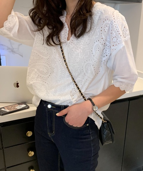 ABITOKYO（アビトーキョー）の「カシュクールカットワーク刺繍ブラウス（シャツ/ブラウス・レディース・ホワイト/ブラック/グレー/ブルー/グリーン/ブラウン/ベージュ/ネイビー・FREE）」の15枚目の写真