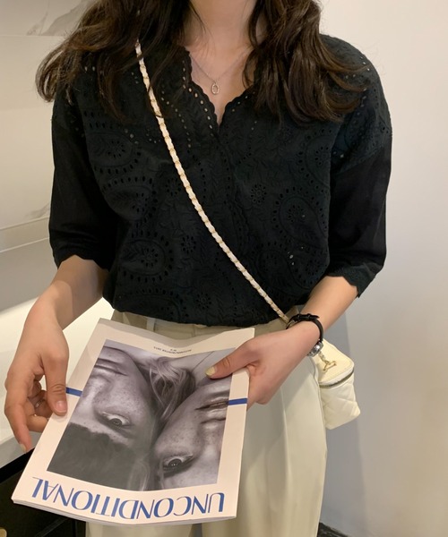 ABITOKYO（アビトーキョー）の「カシュクールカットワーク刺繍ブラウス（シャツ/ブラウス・レディース・ホワイト/ブラック/グレー/ブルー/グリーン/ブラウン/ベージュ/ネイビー・FREE）」の10枚目の写真