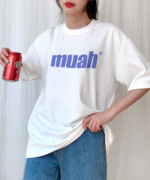 muahmuah（ムーアムーア）の「A'GEM/9 × .kom『muah muah』BALANCE MUAHLOGO T-SHIRT/バランスロゴ オーバーサイズ半袖Tシャツ/カットソー（Tシャツ/カットソー・レディース・ホワイト/ブラック/ネイビー/パープル/ライトパープル/イエロー/ピンク・FREE）」の10枚目の写真