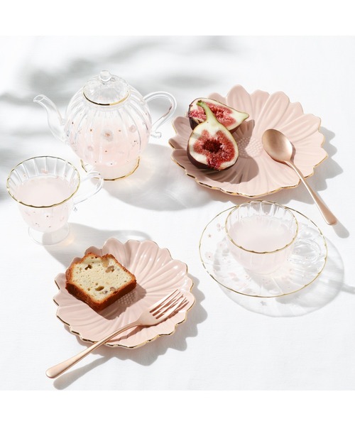 セール】フラワーモチーフ プレート M ピンク（食器）｜Francfranc