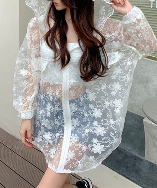 me+em select（ミームセレクト）の「花柄刺繍シアーレースビッグシルエットジャケット（ナイロンジャケット・レディース・ベージュ/アイボリー・FREE）」の2枚目の写真
