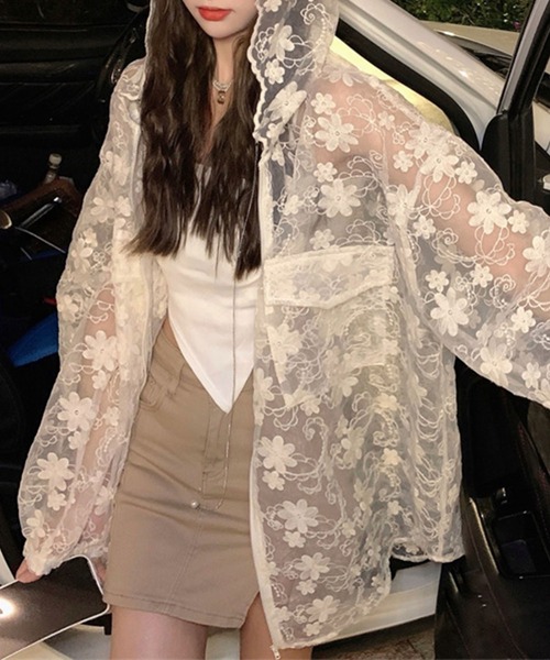me+em select（ミームセレクト）の「花柄刺繍シアーレースビッグシルエットジャケット（ナイロンジャケット・レディース・ベージュ/アイボリー・FREE）」の5枚目の写真