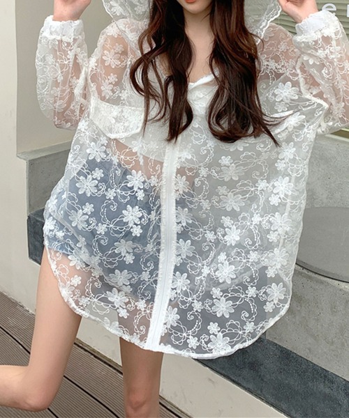 me+em select（ミームセレクト）の「花柄刺繍シアーレースビッグシルエットジャケット（ナイロンジャケット・レディース・ベージュ/アイボリー・FREE）」の3枚目の写真