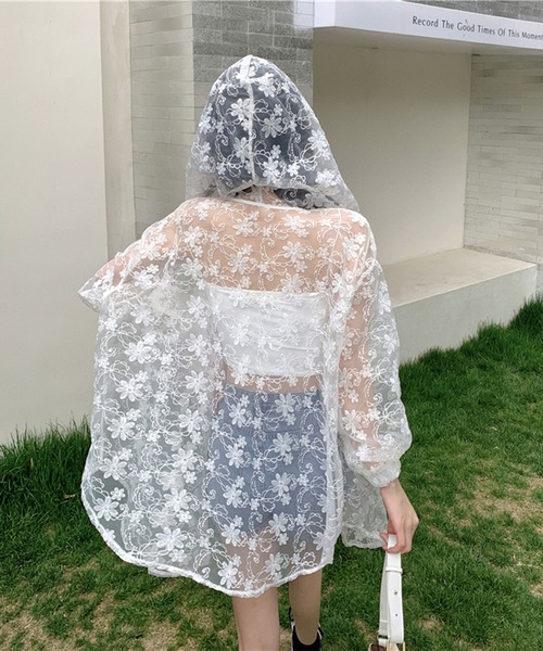 me+em select（ミームセレクト）の「花柄刺繍シアーレースビッグシルエットジャケット（ナイロンジャケット・レディース・ベージュ/アイボリー・FREE）」の18枚目の写真