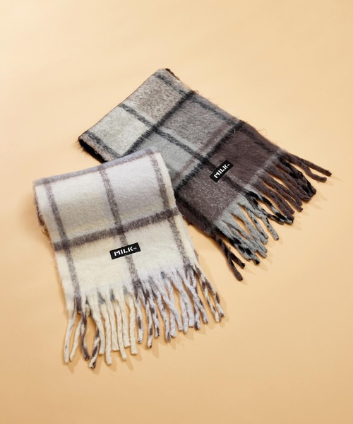 MILKFED.(ミルクフェド)の「BAR LOGO SHAGGY PLAID STOLE(ストール/ショール・レディース・グレー/オフホワイト・ONE SIZE)」の13枚目の写真