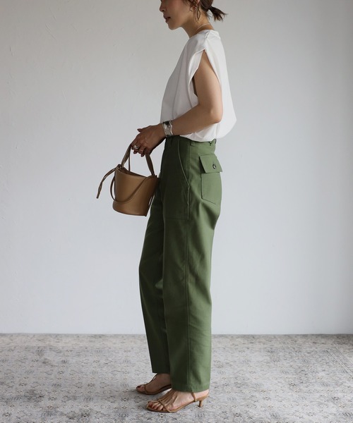 Bonjour Sagan（ボンジュールサガン）の「ショルダータックオーガニックコットンT（Tシャツ/カットソー・レディース・ホワイト/チャコールグレー/ブラック・FREE）」の4枚目の写真