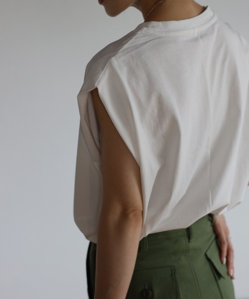 Bonjour Sagan（ボンジュールサガン）の「ショルダータックオーガニックコットンT（Tシャツ/カットソー・レディース・ホワイト/チャコールグレー/ブラック・FREE）」の9枚目の写真