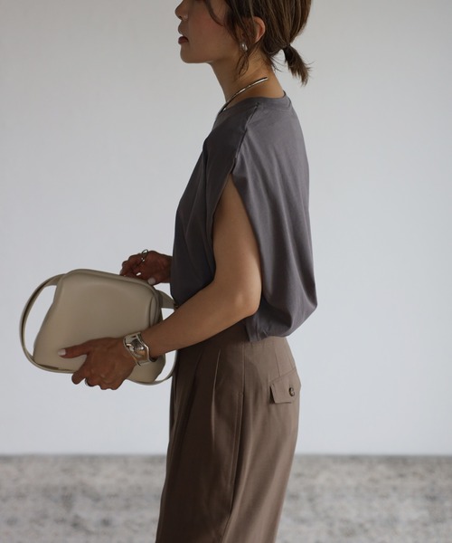 Bonjour Sagan（ボンジュールサガン）の「ショルダータックオーガニックコットンT（Tシャツ/カットソー・レディース・ホワイト/チャコールグレー/ブラック・FREE）」の17枚目の写真