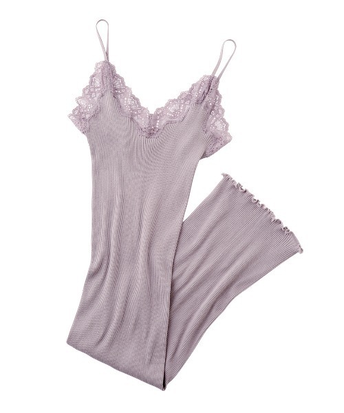 PEACH JOHN（ピーチジョン）の「【綿100％／オーガニックコットン！オールシーズン快適な着心地。ワンピースのインナーに◎】オーガニックコットンスリップ（インナーウェア/肌着・レディース・ブラック/アイボリー/ピンクベージュ/ブルーグレー/ラベンダー/ダークラベンダー/ライトブルー/ブラウン/スモークピンク/グレー・S/M/M/L）」の8枚目の写真