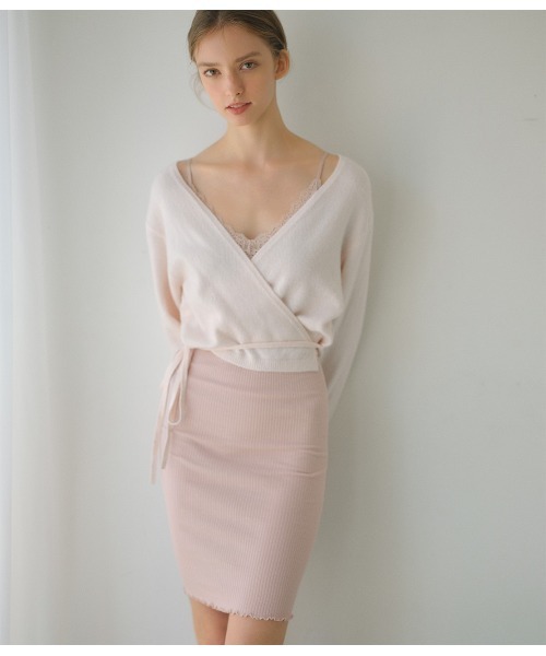 PEACH JOHN（ピーチジョン）の「【綿100％／オーガニックコットン！オールシーズン快適な着心地。ワンピースのインナーに◎】オーガニックコットンスリップ（インナーウェア/肌着・レディース・ブラック/アイボリー/ピンクベージュ/ブルーグレー/ラベンダー/ダークラベンダー/ライトブルー/ブラウン/スモークピンク/グレー・S/M/M/L）」の22枚目の写真