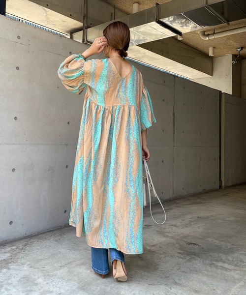 DouDou（ドゥドゥ）の「【一部WEB限定カラー】袖バルーンプリントワンピース（ワンピース・レディース・ブラウン/ベージュ/ブラック/ピンク・FREE）」の17枚目の写真