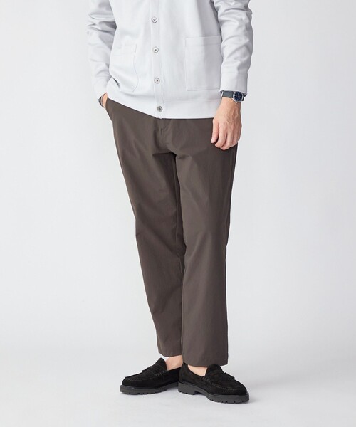 SHIPS(シップス)の「SHIPS:〈撥水/ストレッチ/手洗い可能〉小松マテーレ イージーパンツ (セットアップ対応)(チノパンツ・メンズ・ブラック/ブラウン・SMALL/MEDIUM/LARGE/X-LARGE)」の11枚目の写真