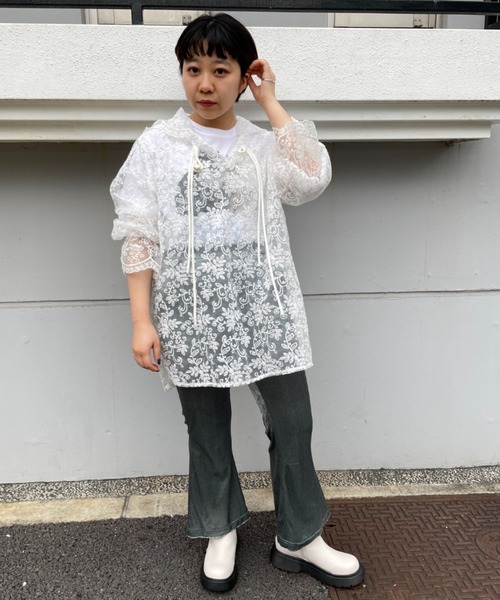 DuKKah(デュカ)の「Dukkah/【低身長向け】ベロアフレアパンツ(スラックス・レディース・ブラック/グレー・X-SMALL)」の1枚目の写真