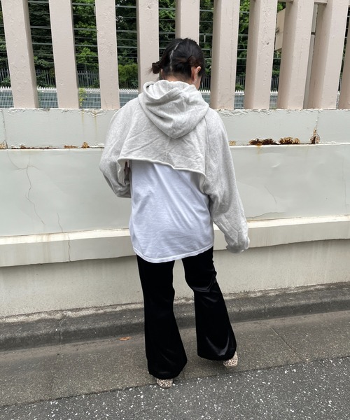 DuKKah(デュカ)の「Dukkah/【低身長向け】ベロアフレアパンツ(スラックス・レディース・ブラック/グレー・X-SMALL)」の8枚目の写真