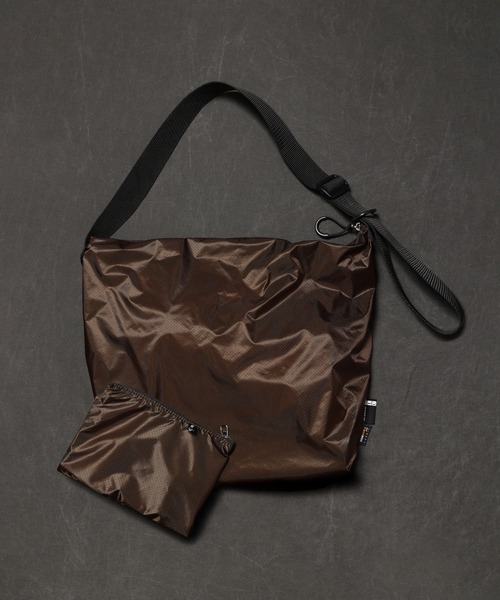 SABLE CLUTCH(セーブルクラッチ)の「ONE&SHOULDER BAG(M) - CORDURA/SEMI CLEAR(ワンハンドルトートバッグ)(メッセンジャーバッグ・レディース・ブラック/グレー/カーキ/キャメル・ONE SIZE)」の7枚目の写真