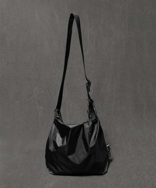 SABLE CLUTCH(セーブルクラッチ)の「ONE&SHOULDER BAG(M) - CORDURA/SEMI CLEAR(ワンハンドルトートバッグ)(メッセンジャーバッグ・レディース・ブラック/グレー/カーキ/キャメル・ONE SIZE)」の8枚目の写真